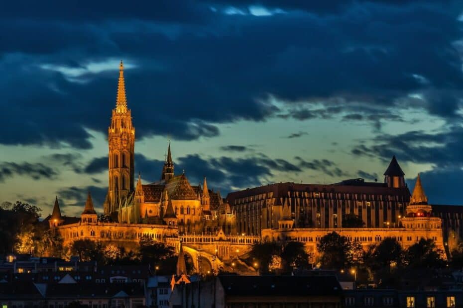 Budapest: Private Tour with a Local