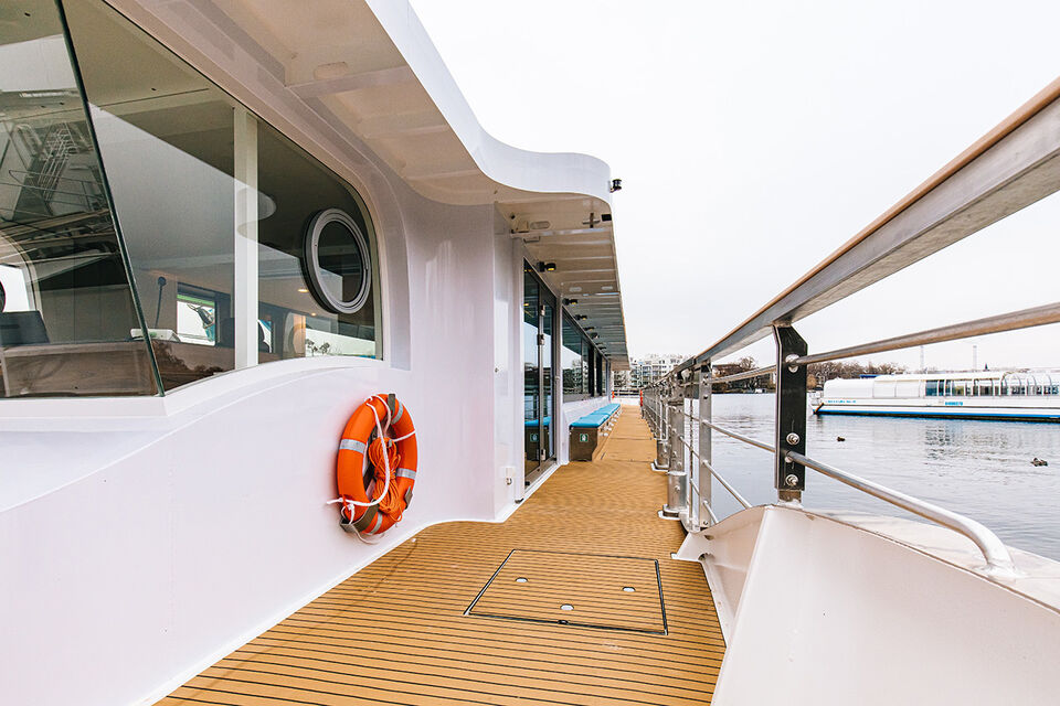 Berlin: Luxury Solar Catamaran River Tour | GetYourGuide