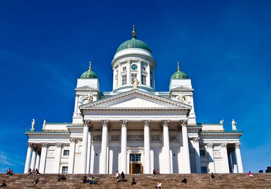 Helsinki Shore Excursion: City Sightseeing and Suomenlinna | GetYourGuide