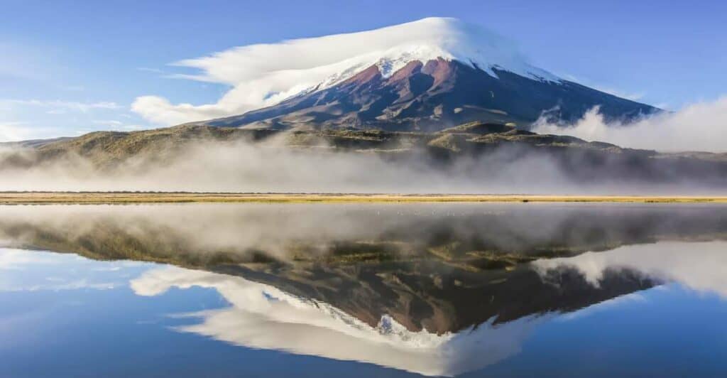 Quito: 2 or 3-Day Tour to Baños with Cotopaxi & Quilotoa