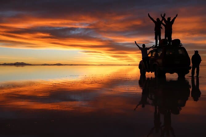 5-Hour Private Uyuni Salt Flats Tour Stargazing and Sunset