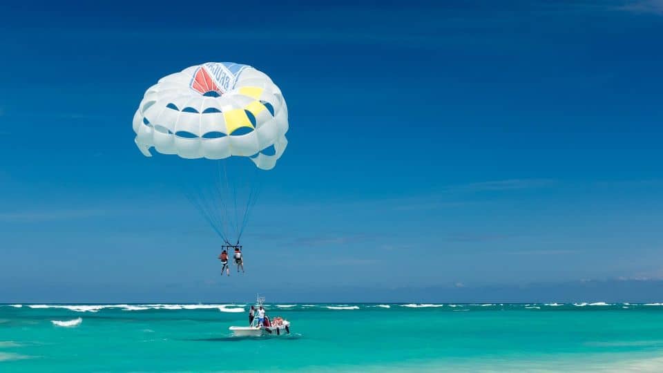 Boracay: Solo or Tandem Parasailing Experience | GetYourGuide