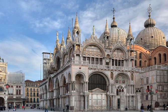 Skip the Line Venice Doge's Palace and St. Mark's Basilica Tour - T23