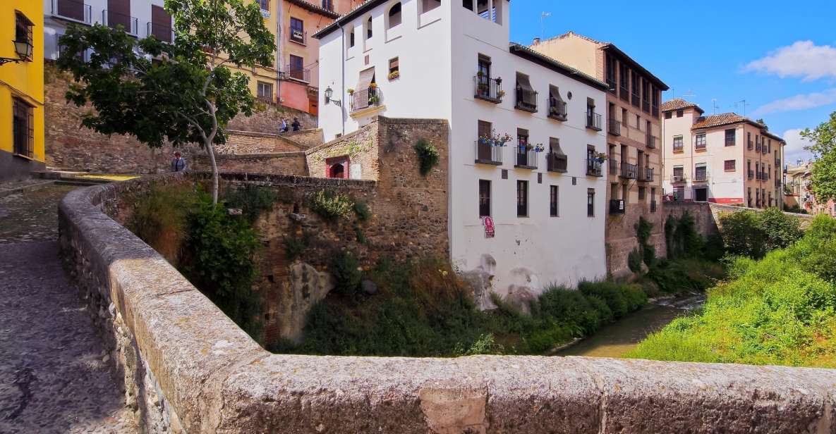 Granada: Private Fast-Track Alhambra and Albaicin Tour | GetYourGuide