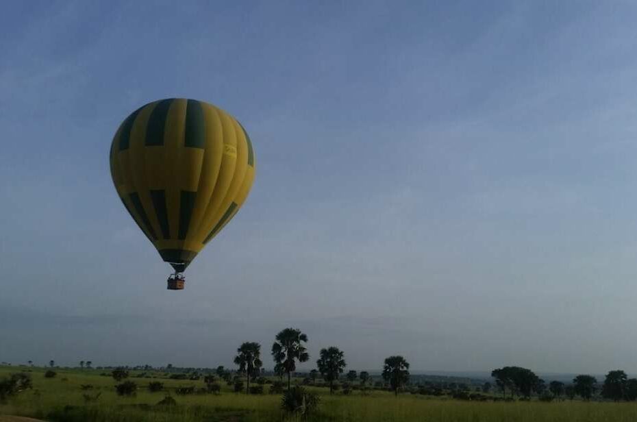 Murchison-Falls-Hot-Air-Balloon-Ride-with-Breakfast