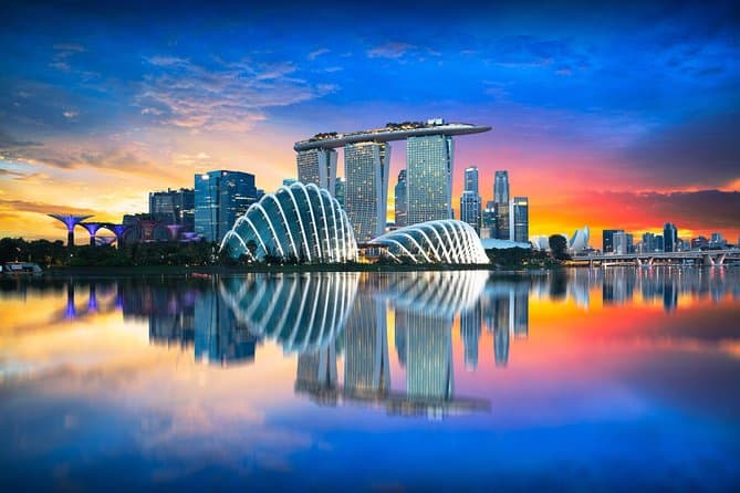 Private Customized Singapore Car Tour (Half Day or Full Day)