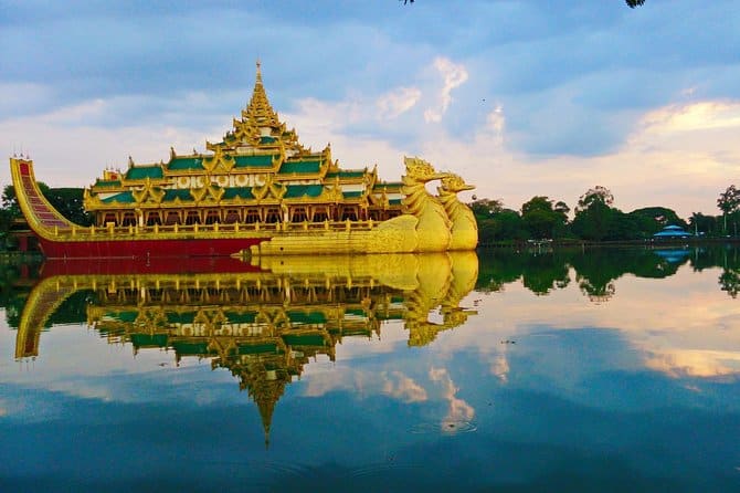 Private Yangon Day Tour with Circular Train