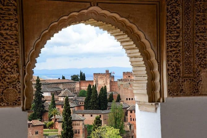 Private tour of Alhambra and Granada City Center