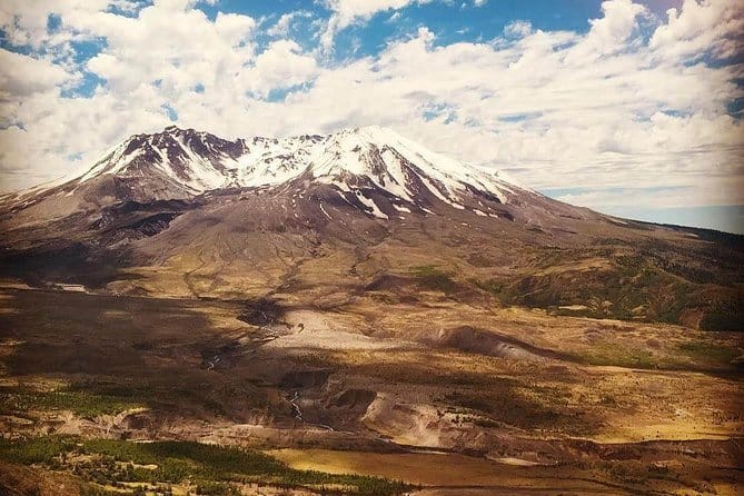 Mt. St. Helens National Monument from Seattle: All-Inclusive Small-Group Tour