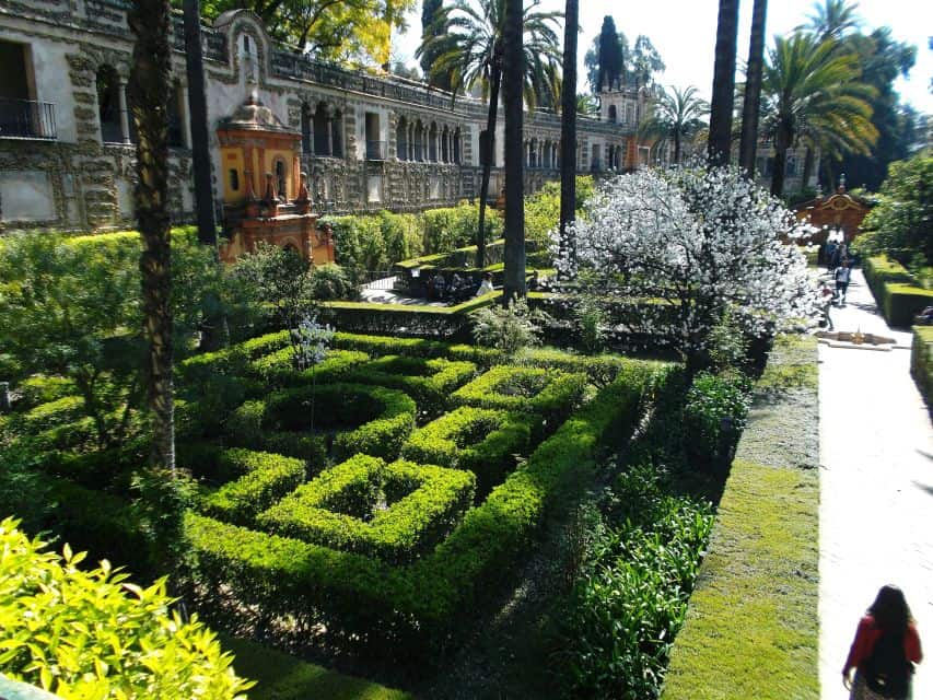 Sevilla: Alcázar Full-Day from Granada | GetYourGuide