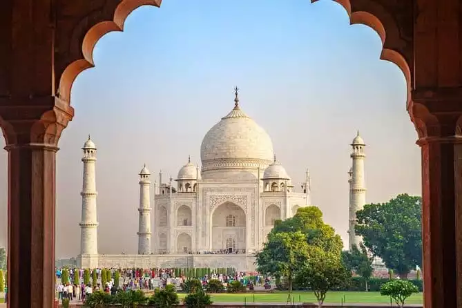 2-Night Private Taj Mahal and Agra Tour from Cruise Port