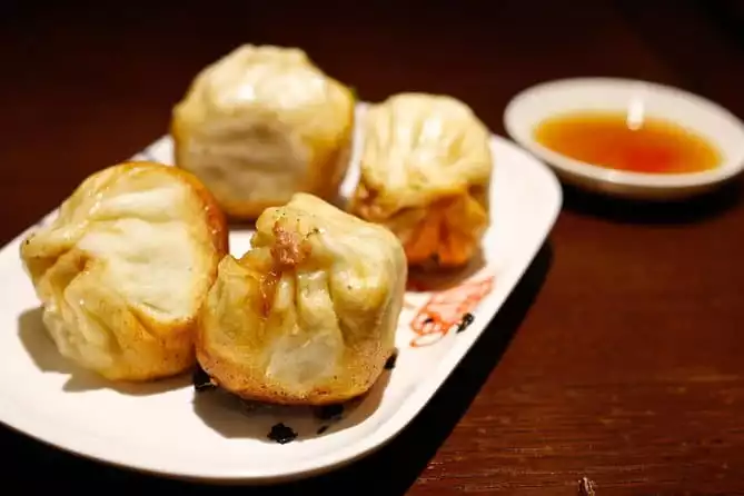 Authentic Local Food Tour in Central Shanghai