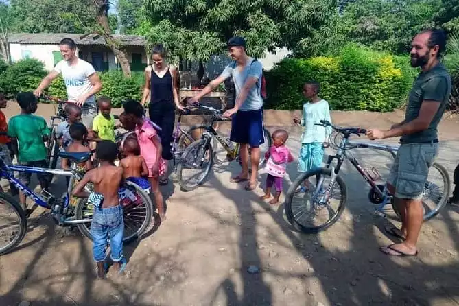 3 Hour Cultural Bicycle Tour in Livingstone