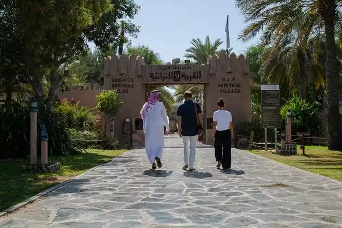 Private Abu Dhabi tour with Emirati Guide