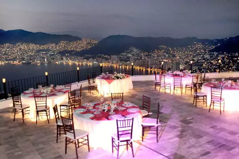 Acapulco: Dinner, Drinks and High Cliff Divers | GetYourGuide
