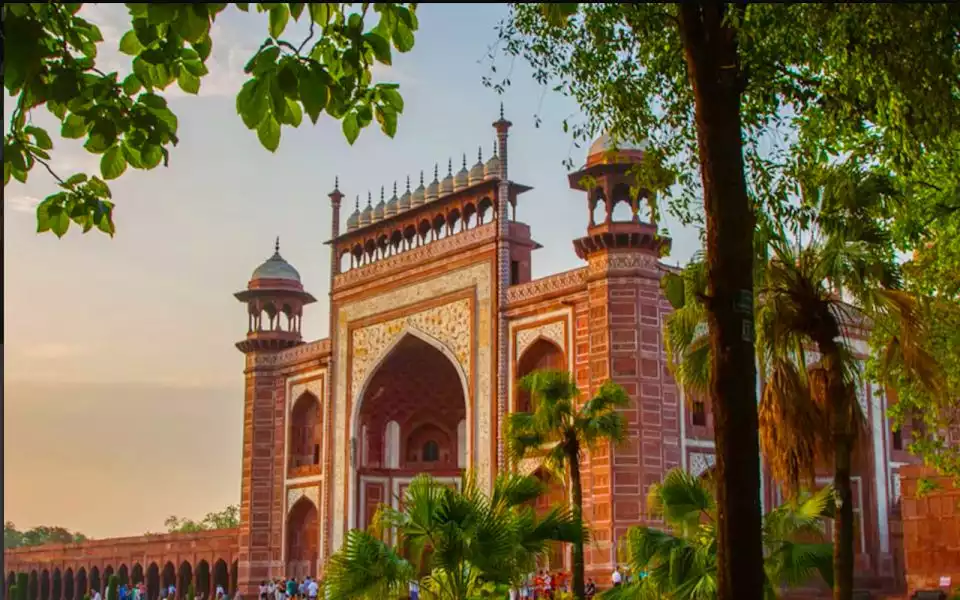 Agra: Full-Day City Tour with Taj Mahal and Fort Agra | GetYourGuide