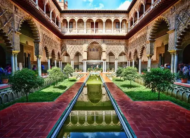 Alcazar and Cathedral of Seville Tour (Tickets included & Skip the line)