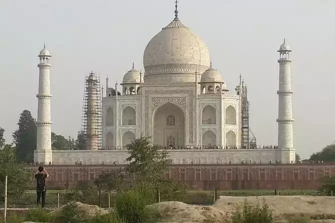 Book Govt Approved Guide for Taj Mahal & Agra fort