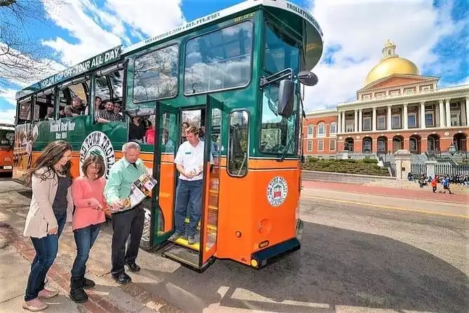 Boston Hop-On Hop-Off Trolley Tour with 15 Stops
