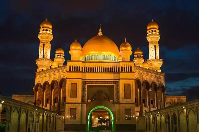 Brunei By Night Tour & Traditional Dinner