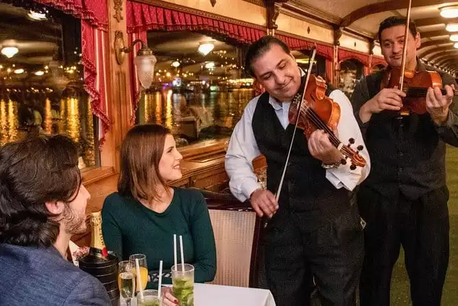 Budapest: Dinner & Cruise on the Danube with Live Music