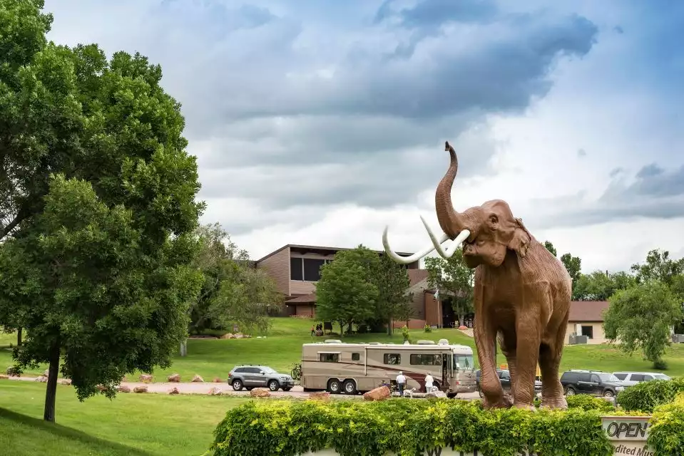 Buffalo Jeep Safari & Mammoth Site Tour | GetYourGuide
