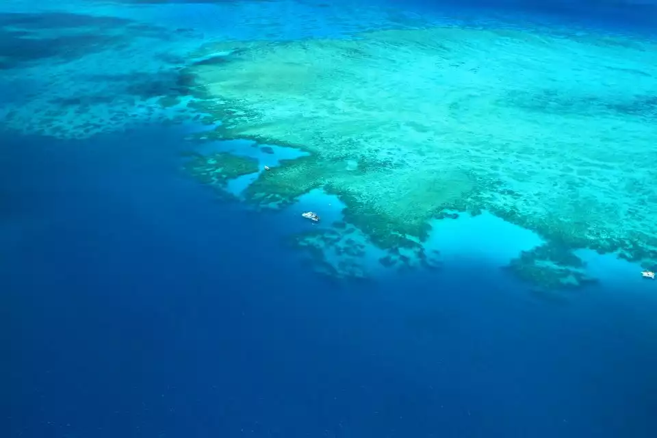 Cairns: Outer Edges of The Great Barrier Reef Scenic Flight | GetYourGuide