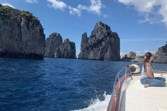 Capri Private Boat Tour from Capri (3 hours)