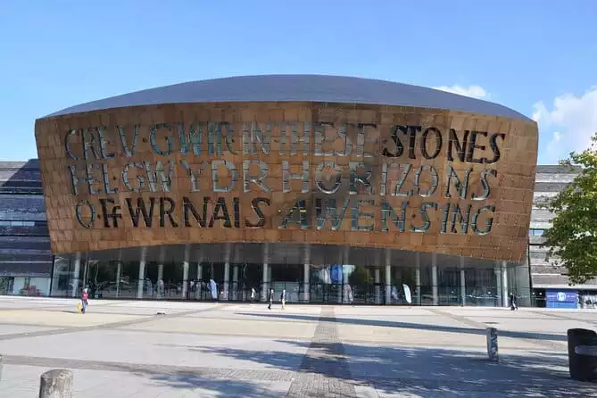 Cardiff Like a Local: Customized Private Tour