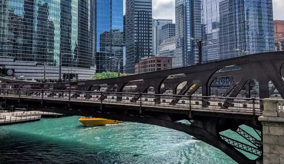 Chicago: Riverfront Buildings Interiors Guided Walking Tour | GetYourGuide