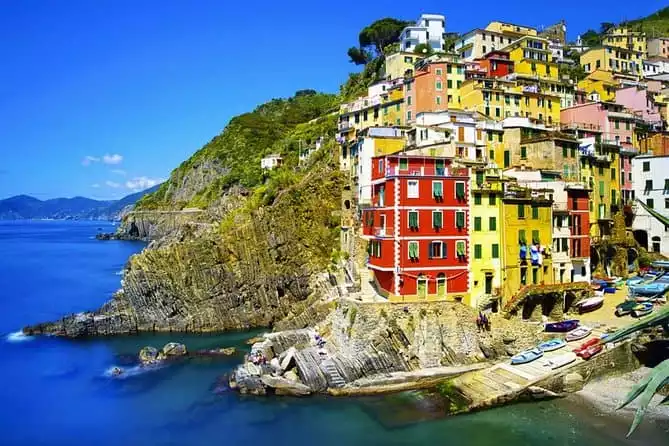 Cinque Terre Day Trip from Milan With Hotel Pickup