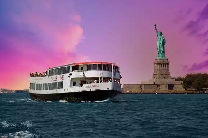 Circle Line: New York City Harbor Lights Cruise