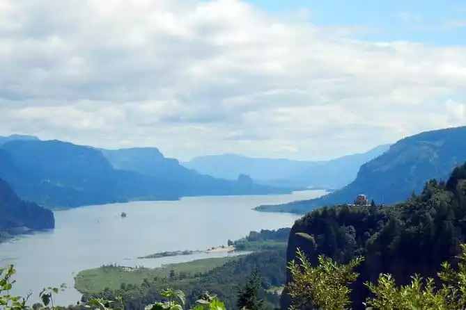 Columbia River Gorge Waterfalls Tour from Portland