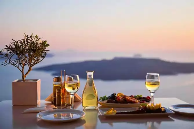 Half-Day Small-Group Eat and Walk Santorini Food Tour