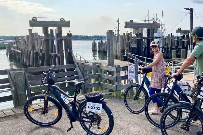 Electric Bike Tour on Shelter Island