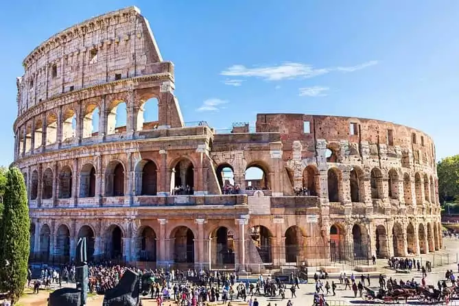 Fast Track: Colosseum, Palatine Hill and Roman Forum Tour