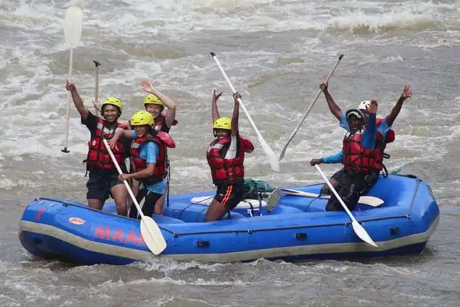 Full Day: Zambezi Whitewater Rafting 1-25