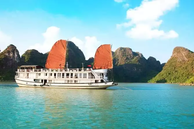Ha Long Bay 2D1N on a 3-Star Cruise