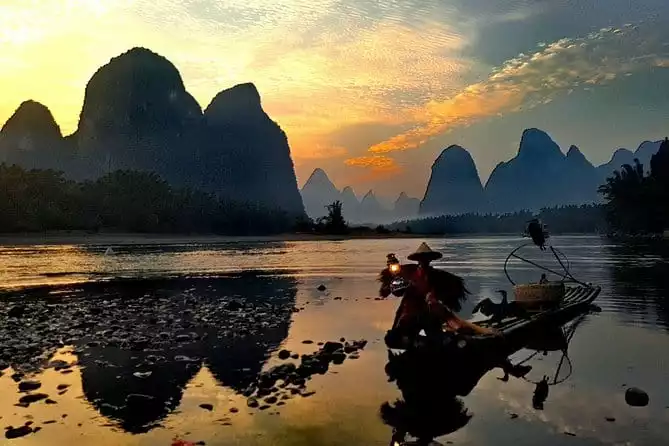 Half-day Xingping photographic Sunrise tour with the Fisherman