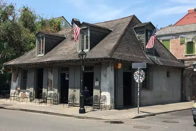 Haunted Pub Crawl in New Orleans