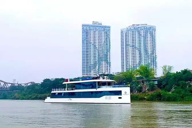 Jadesails-Luxury Red River Cruise in Hanoi