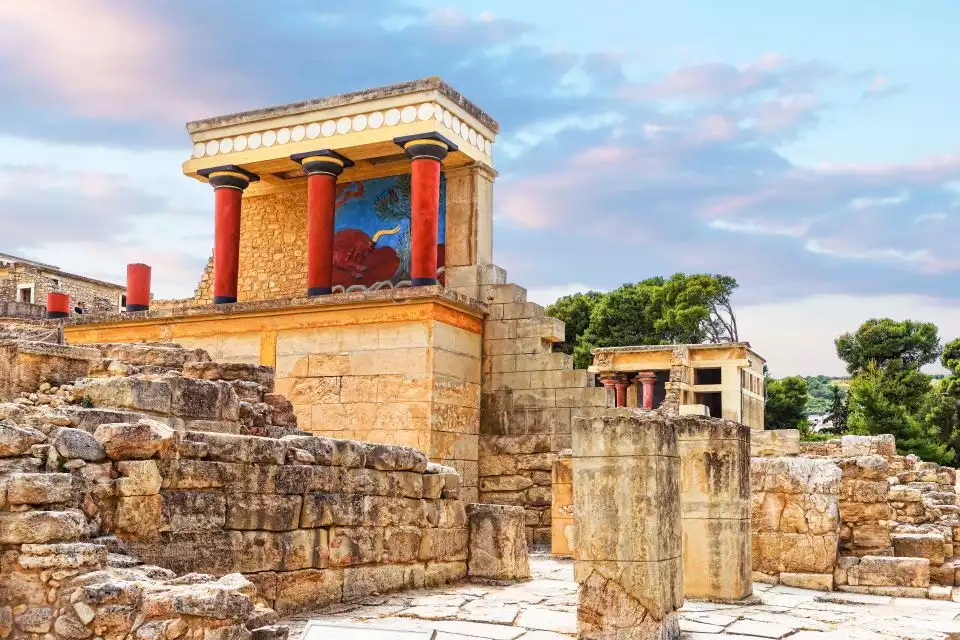 Knossos Palace Skip-the-Line Entry with Guided Walking Tour | GetYourGuide