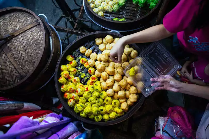Kuala Lumpur: Local Street Food Night Tour | GetYourGuide