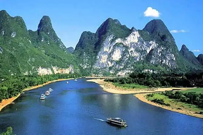 Li River Cruise Full Day Tour of Guilin and Yangshuo including Lunch