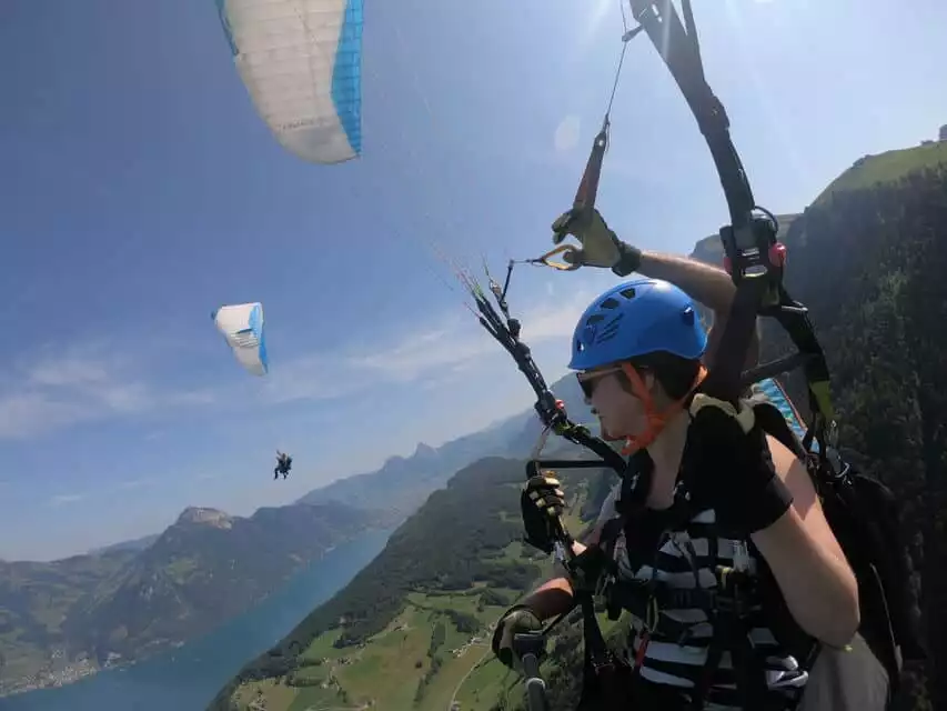 Lucerne: Tandem-Paragliding Flight | GetYourGuide