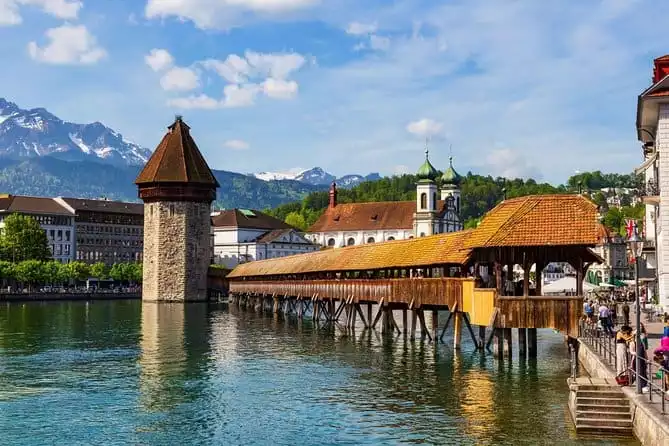 Luzern City & Lake Cruise Small Group Tour with Option Chocolate Factory Visit