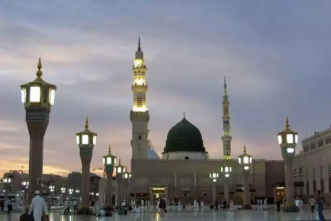 Half Day Private Tour to Madinah Holy Places/Ziyarat