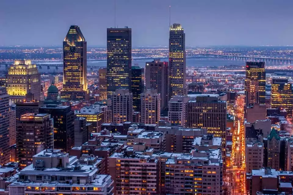 Montreal: Small Group Evening City Tour | GetYourGuide