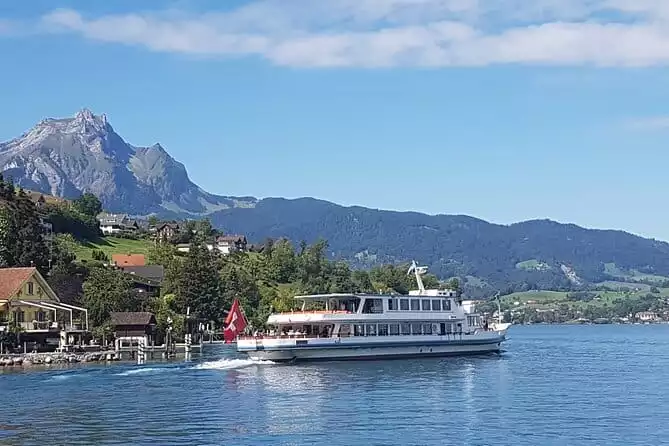 Mount Pilatus Golden Round Trip incl. Lake Cruise Small Group Tour from Luzern