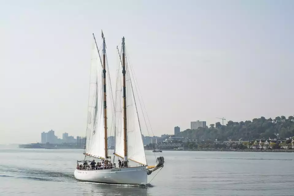 NYC: Hudson River Fall Foliage Afternoon Sail | GetYourGuide
